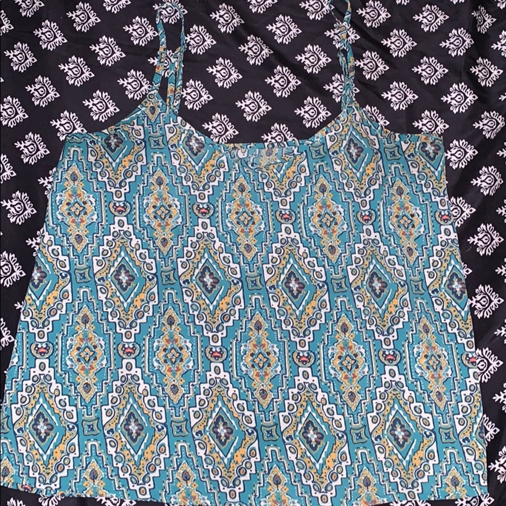 Hollister top